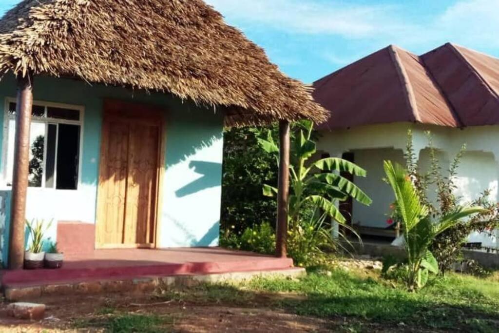 Marashi Villa Нунгви Екстериор снимка