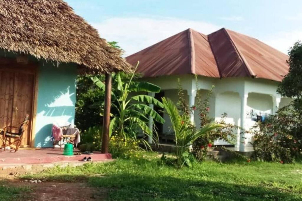 Marashi Villa Нунгви Екстериор снимка